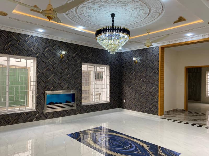 10 Marla Brand New house For Rent In Park View City Lahore. 3