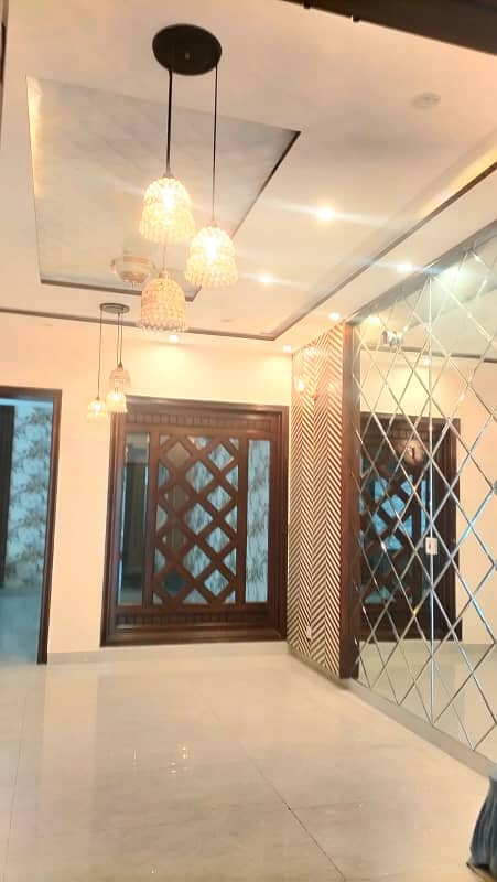 10 Marla Brand New Upper Portion For Rent In Park View City Lahore. 0