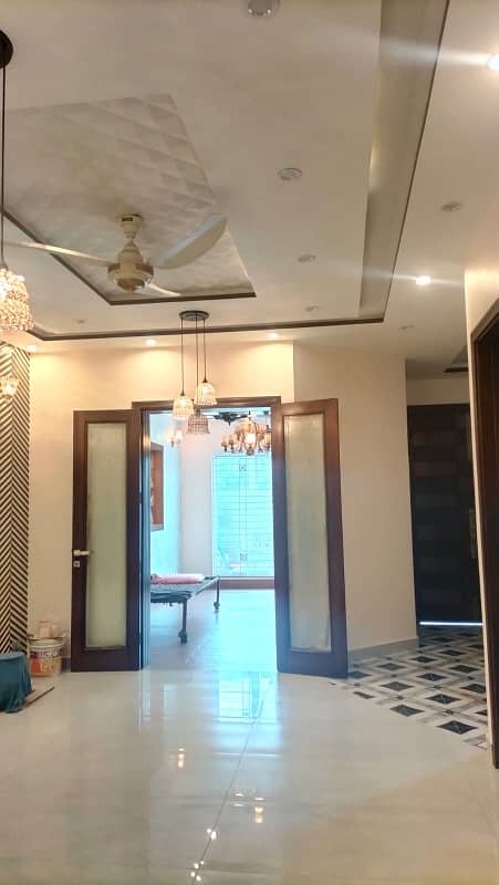 10 Marla Brand New Upper Portion For Rent In Park View City Lahore. 4