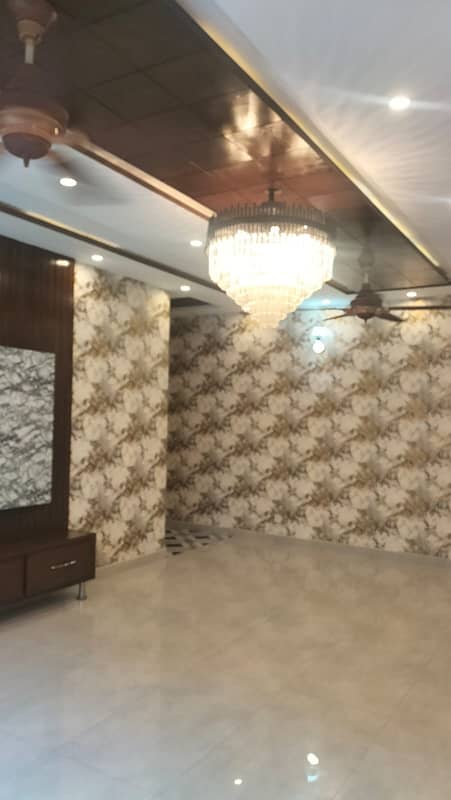 10 Marla Brand New Upper Portion For Rent In Park View City Lahore. 5