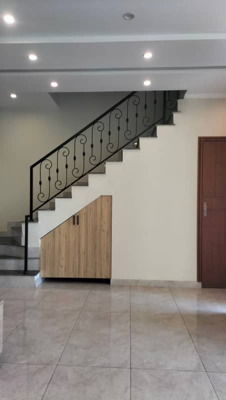 5 Marla Brand New House For Rent In Park View City Lahore. 5