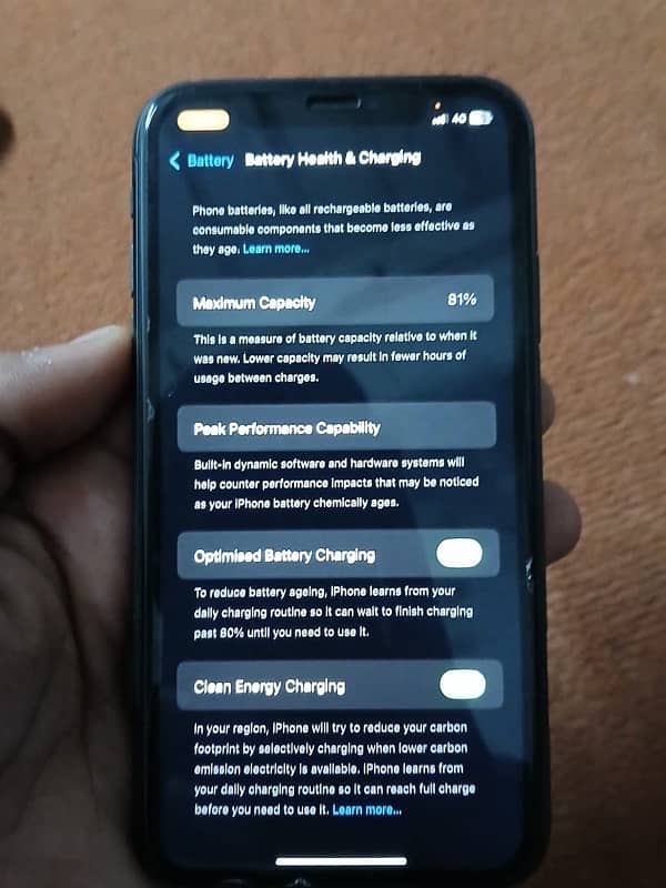 I Phone 11 (64 gb) battery health 81 1