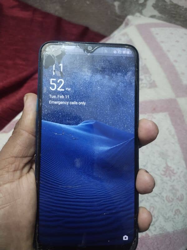 i am selling oppo A12s 3gb 32gb. 1