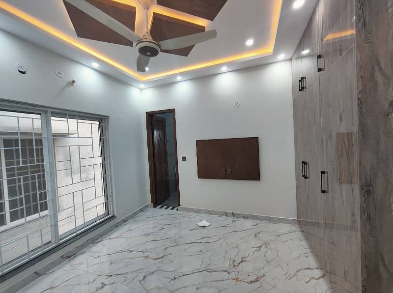 5 Marla Beautifully designed house For Rent In Park View City Lahore. 7