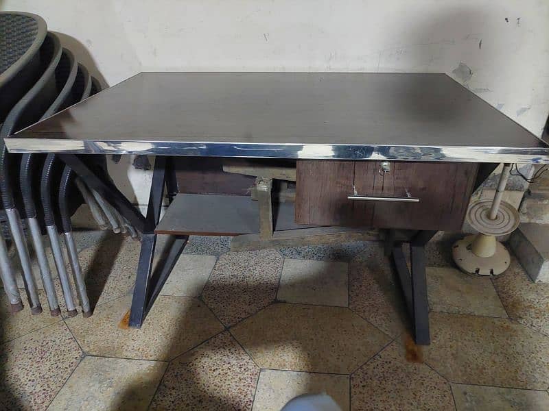 Office table for sale 1