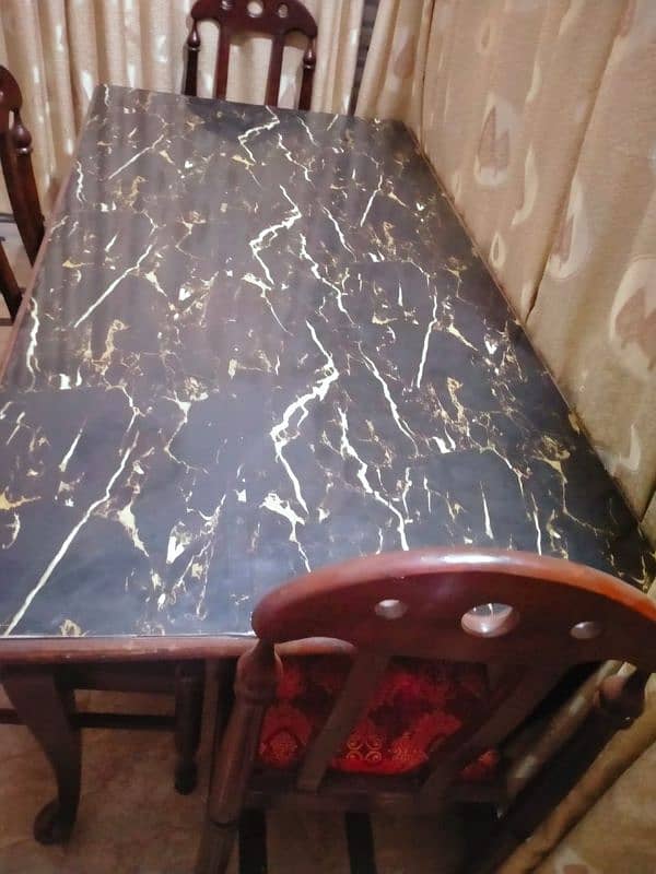 Dining table for urgent sale 4