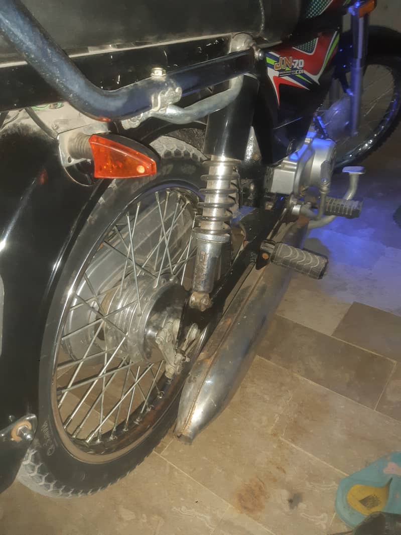 Jinan 70 bike zabardast gari Hyderabad no 14 madel 0