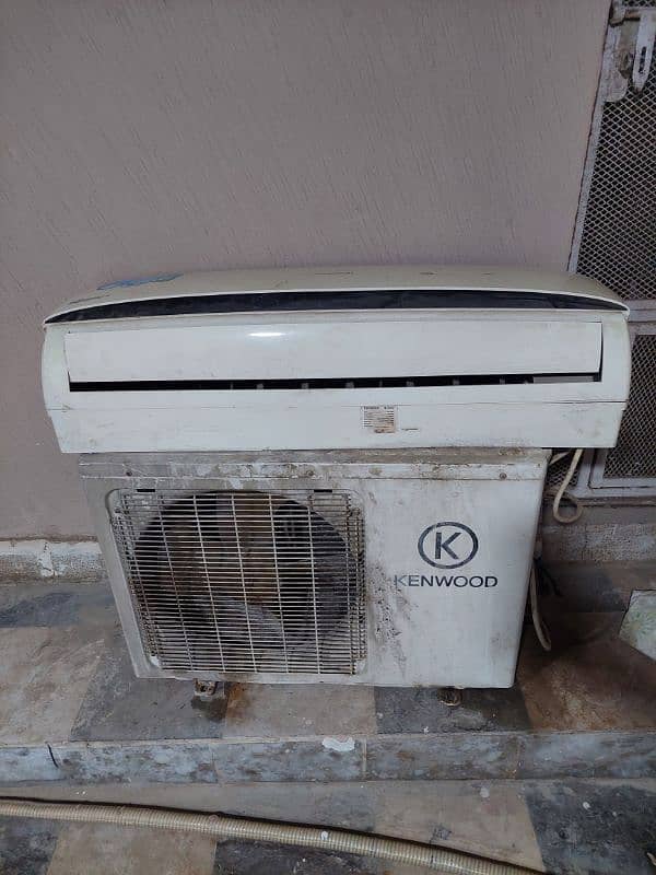 Air conditioner A/C In good condition 2