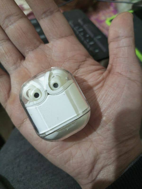 Airpods 1