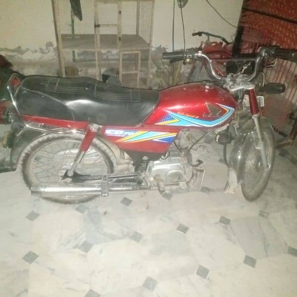 Bhai call okay model 19 number Lahore price 100000 4