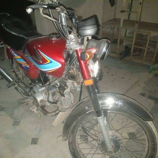 Bhai call okay model 19 number Lahore price 100000 5