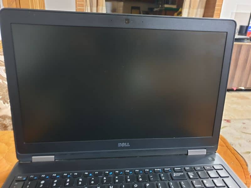 Dell Latitude E5570 16 GB Ram– High-Performance Laptop Excellent Cndn 12