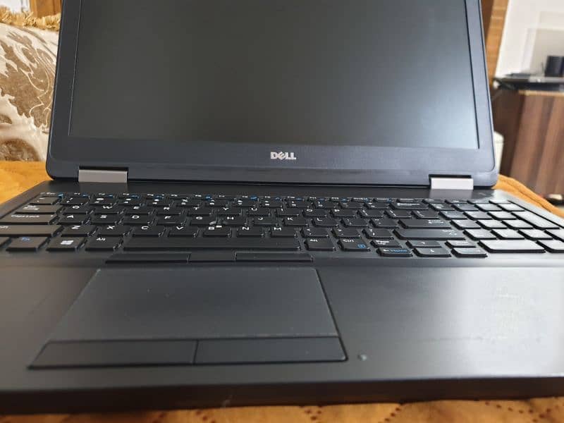 Dell Latitude E5570 16 GB Ram– High-Performance Laptop Excellent Cndn 14