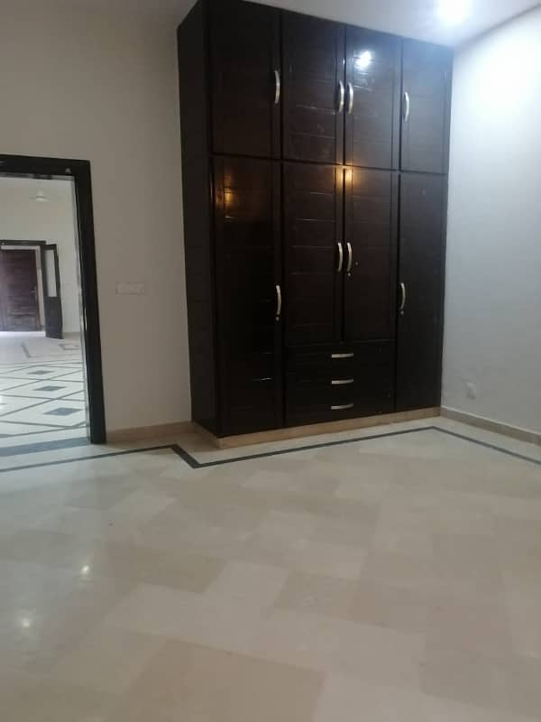 E-11 Beautiful 1 Kanal Upper Portion Available For Rent 7