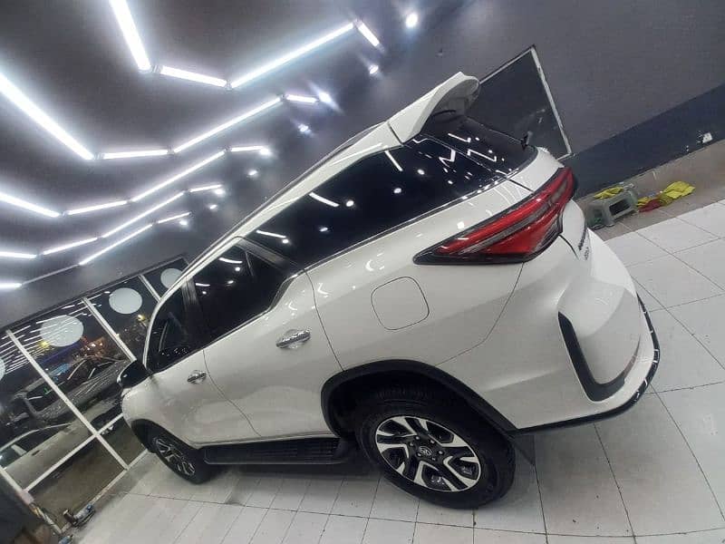 Toyota Fortuner Legender 2022 5