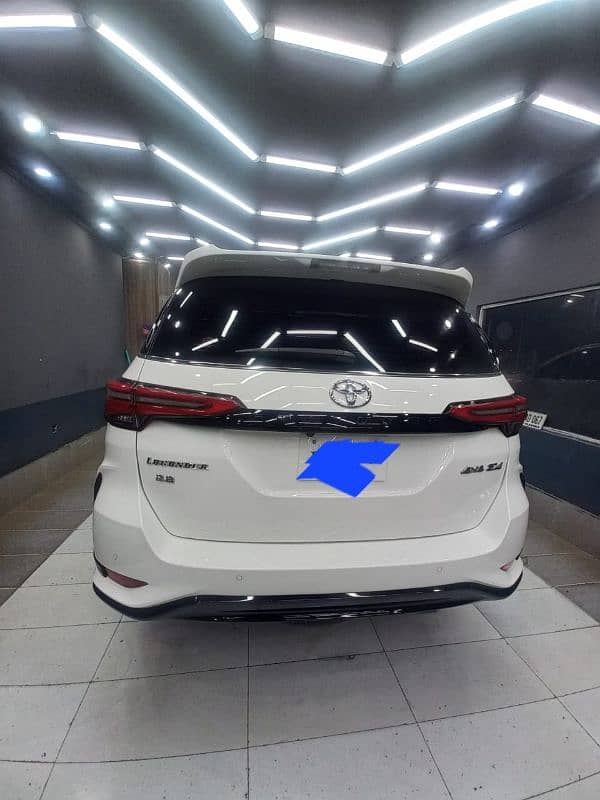 Toyota Fortuner Legender 2022 7