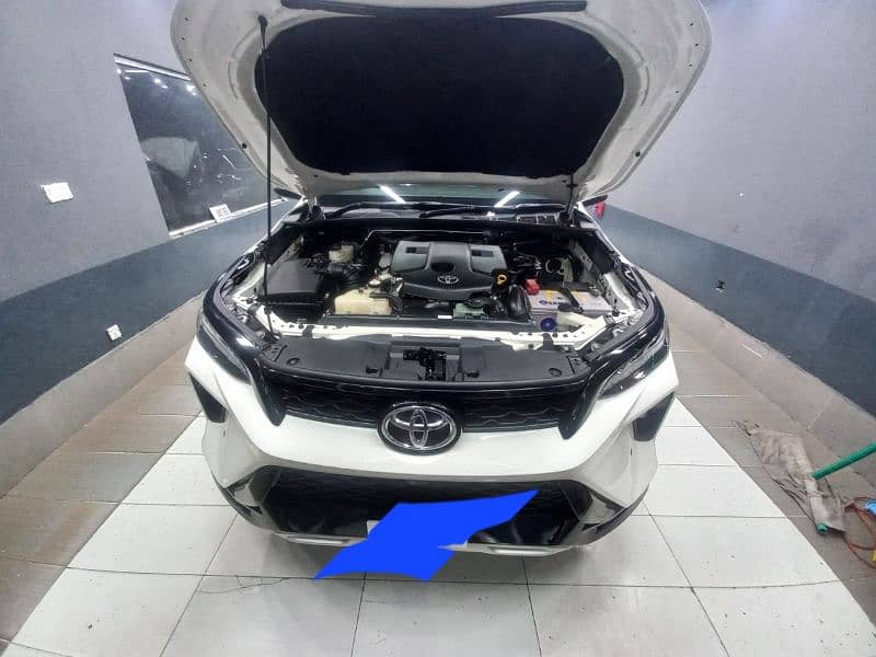 Toyota Fortuner Legender 2022 8