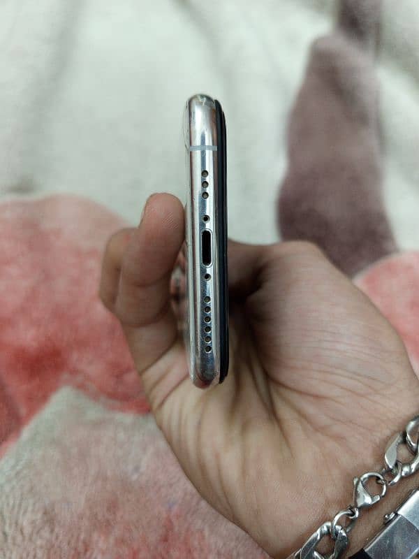 iPhone Xs 64gb non Pta Genuine mobile 7