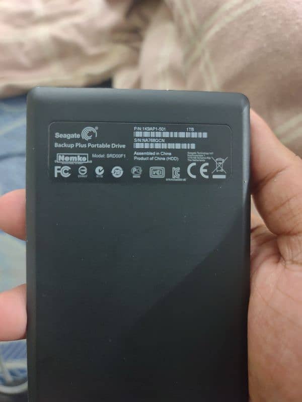 1 TB SEAGATE EXTERNAL HARD DRIVE 1