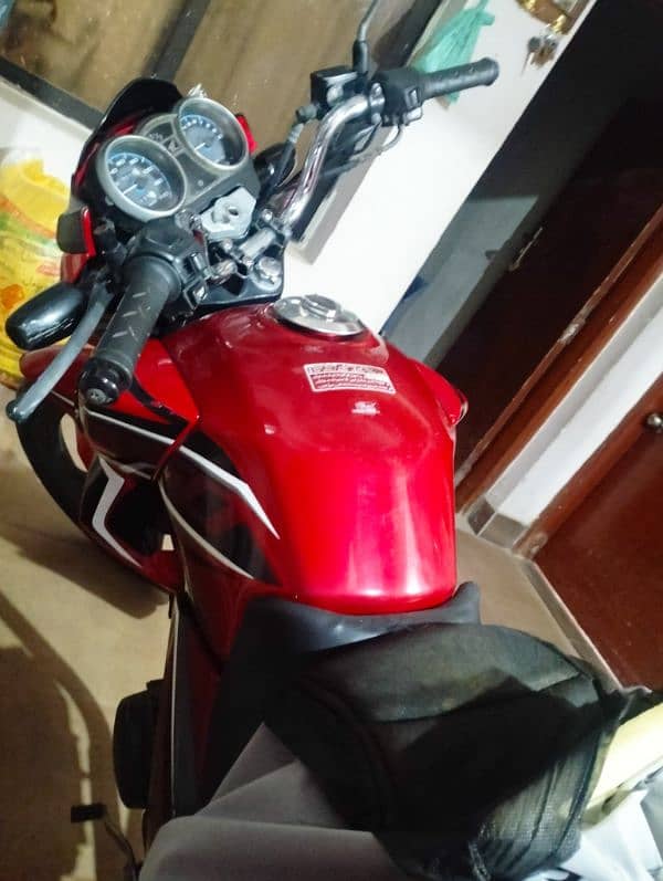 Honda CB150f mint Condition fully packed engine 4