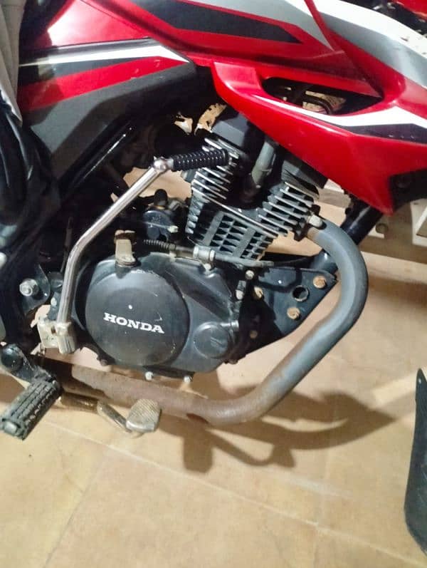 Honda CB150f mint Condition fully packed engine 5