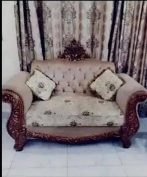 Beautiful Sofa 0