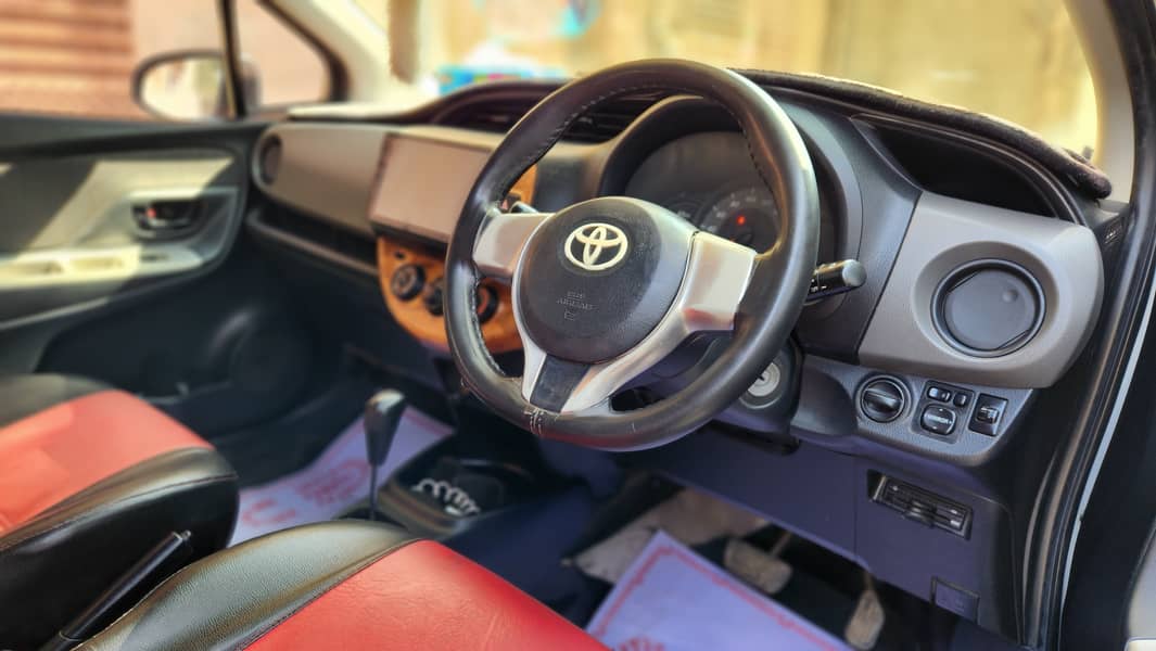 Toyota Vitz 2015 2