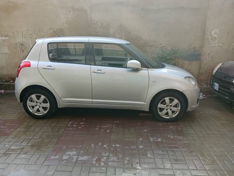 Suzuki Swift 2017 mint condition 1