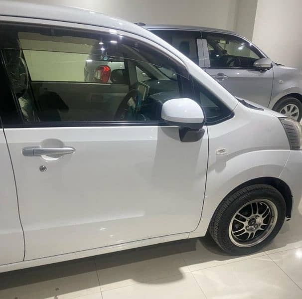 Daihatsu Move 2017 8