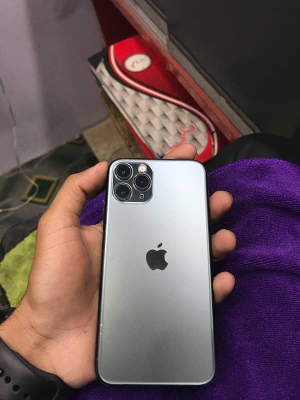 IPhone 11 pro 256 gb factory unlock 7