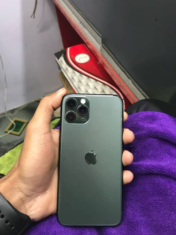 IPhone 11 pro 256 gb factory unlock 10