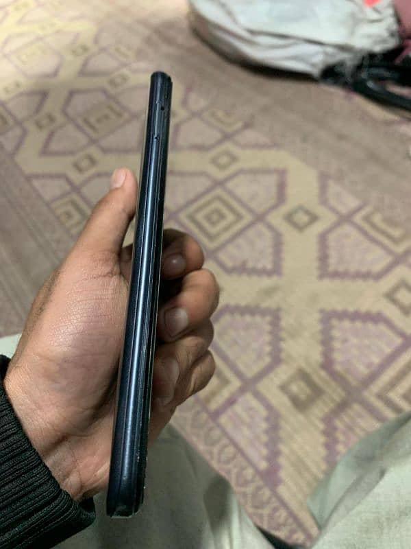 iNFINIX HOT 20i 4