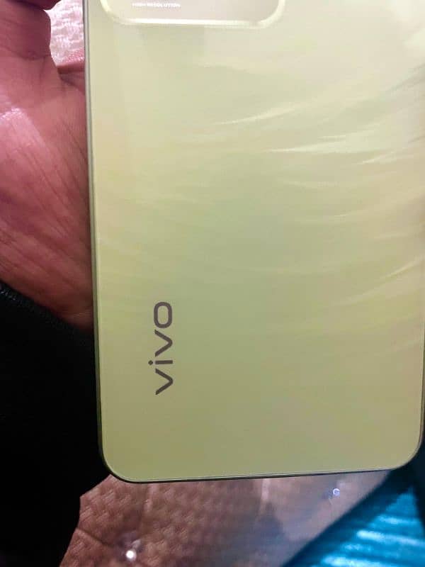 Vivo y100 8+8 256 4