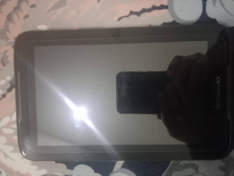 selling Lenovo tablet 9