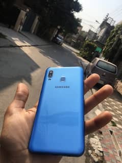 samsung a30 for urgent sale