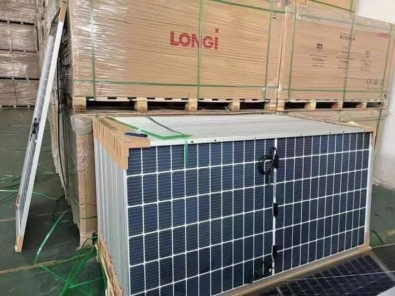 LONGI 300 kv solar panels 2