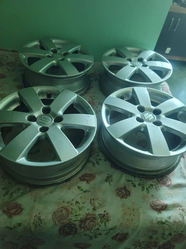 Suzuki swift Alloy rims 3