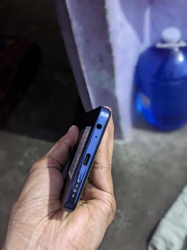 Infinix hot 40i 10 10 condition pta aproved 4