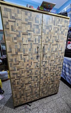 wardrobe wooden almari in best condition