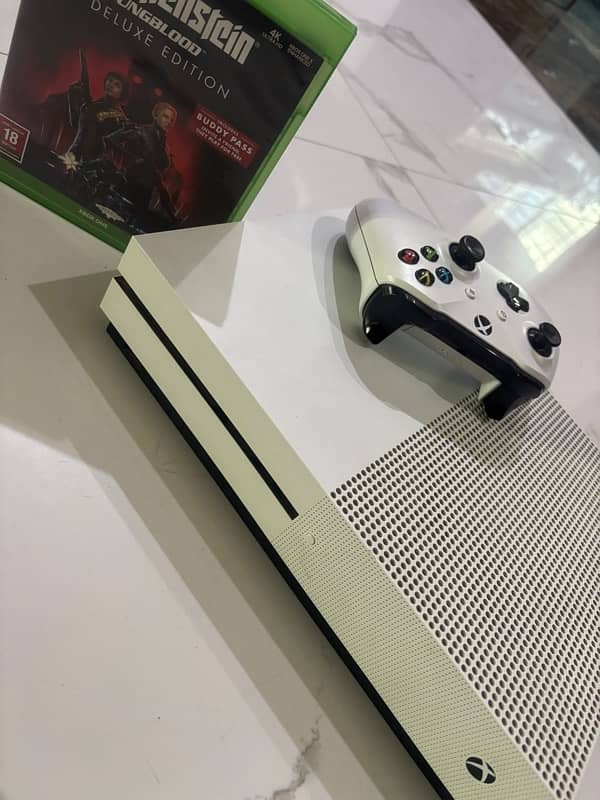 XBOX ONE X (500GB) - Non-Modified - Great Condition! 2