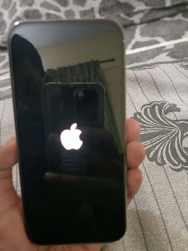 IPhone 15 Pro 128 GB 6