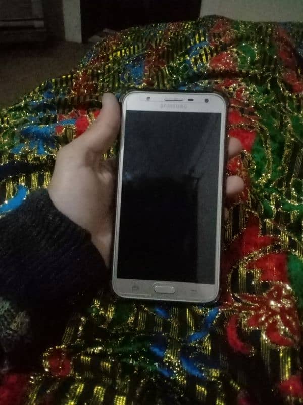 samsung j7 core 2ram 16rom 1