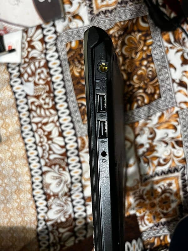 Gaming Aspire 5 i5 8 gen 12GB ram 128 SSD NVME+1TB HDD MX 150 2GB DDR5 17