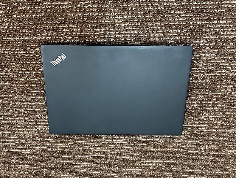 Thinkpad T480s core i5-8th Gen 0