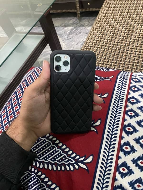 IPhone 11 Pro Max 256 pta approved 7