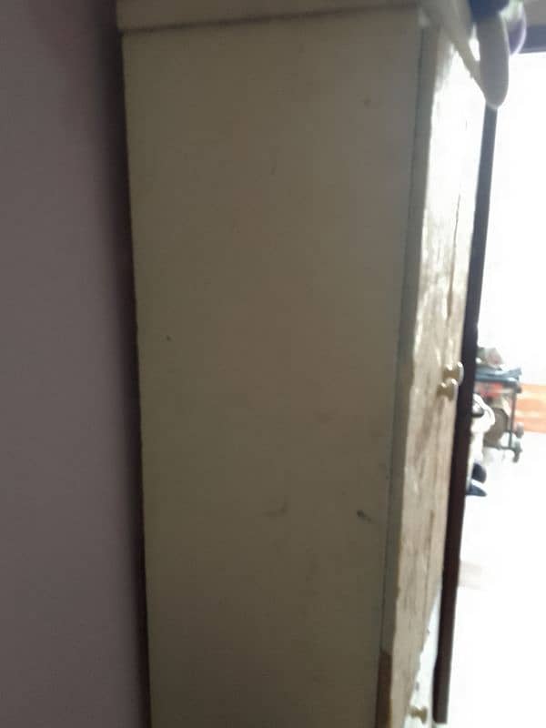 wooden cupboard in good condition for sale urgently 1