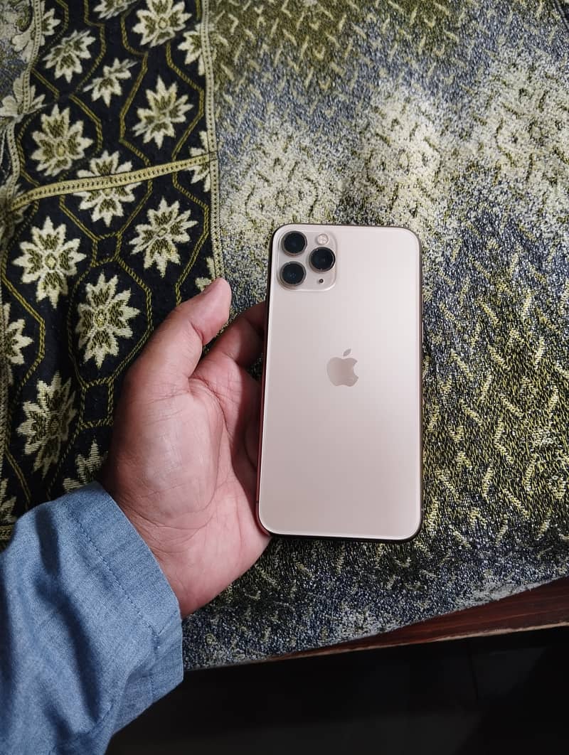 Apple iPhone 11 Pro 6