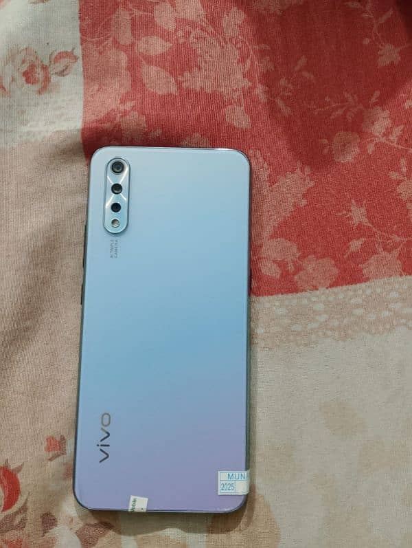 Vivo S1 4/128 1