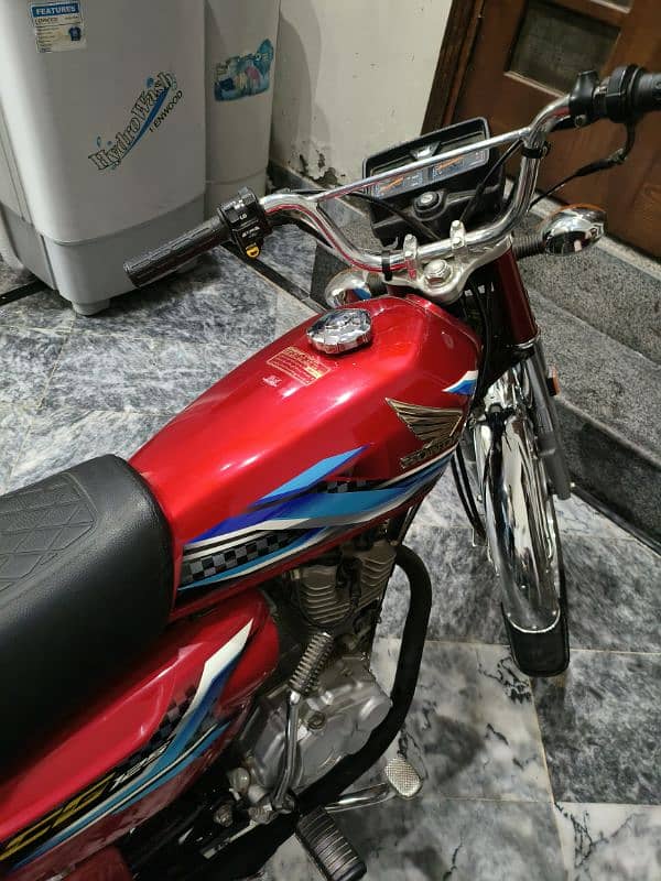 Honda CG125 2024 8