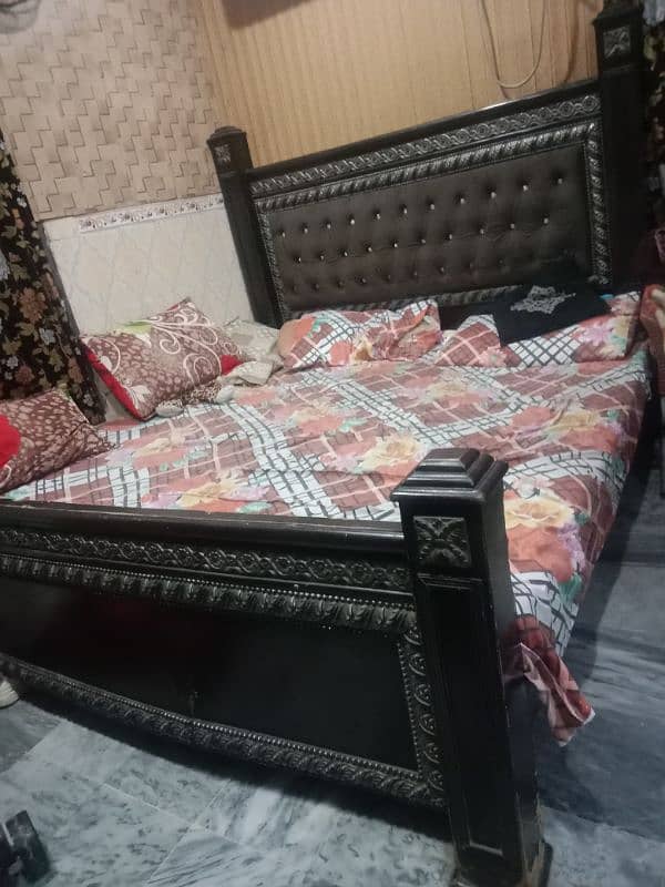 All furniture set bed dressing show case almari 4